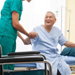 Management of severe COVID-19 in an elderly patient requiring supplemental oxygen